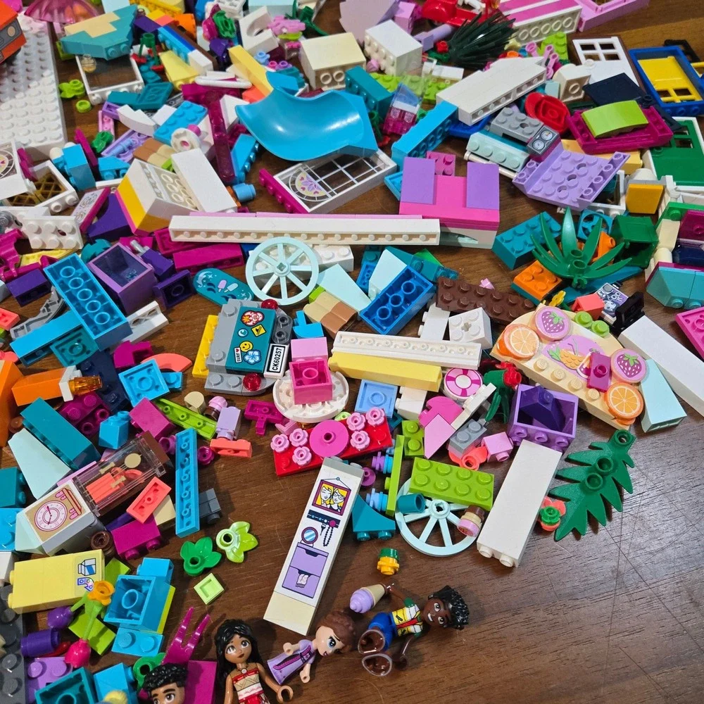 Lego Friends Elves Bulk Lot 4lb 4oz Mixed Bricks Figures Cars Windows Doors
